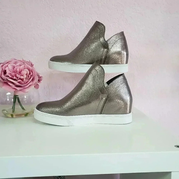 Corkys Metallic Jersey Slip On Sneaker - Picture 2 of 5